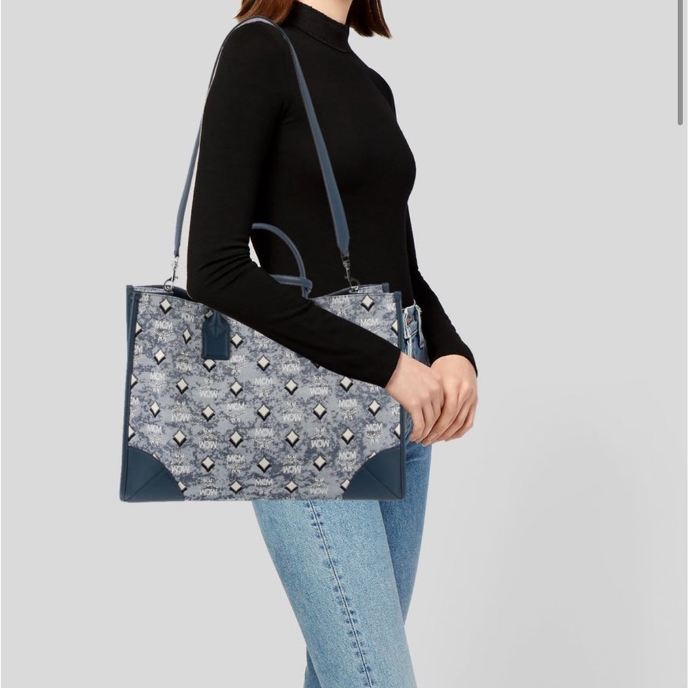 NWT MCM Visetos Tote - Picture 5 of 6